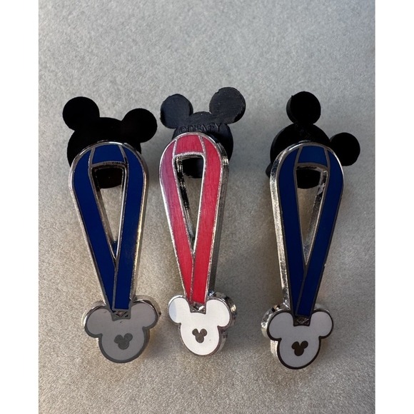 WDW - 2010 Hidden Mickey Series - Lanyard Blue & Red 3 Disney Pin 75171 - Picture 1 of 5